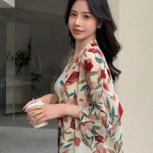 Women's Front Open Floral Printed Shrug Top Regular Fit